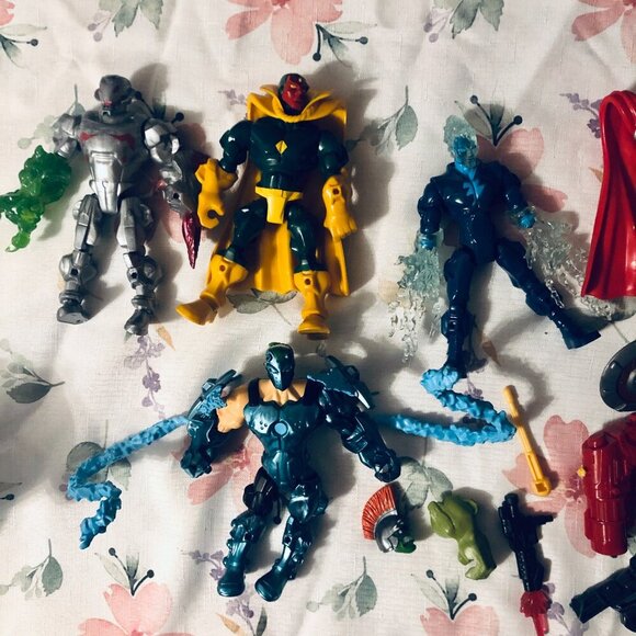 Lot 2014 Marvel Super Hero Mashers Figures Vision Ultron Whiplash + Accessories - Picture 3 of 4